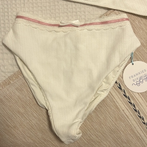 Frankie’s Bikinis x Gigi Hadid - Lucky Waffle Crop Top & Bottoms, Large - Picture 5 of 11